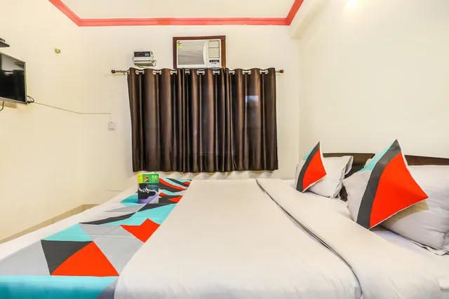 FabExpress Raja Palace