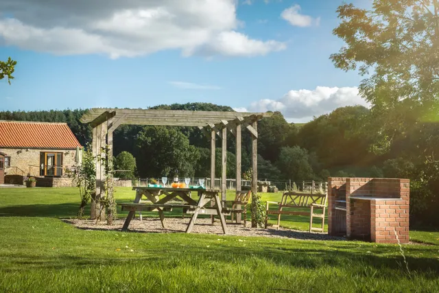 Rawcliffe House - Farm Holiday Cottages