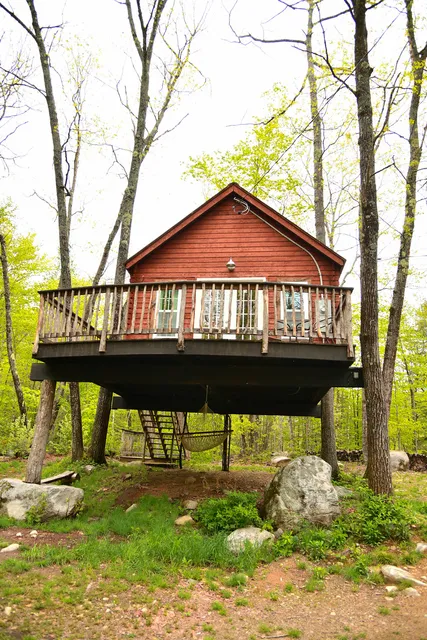 In The Trees - Maine Treehouse Rentals & Mountain Disc Golf