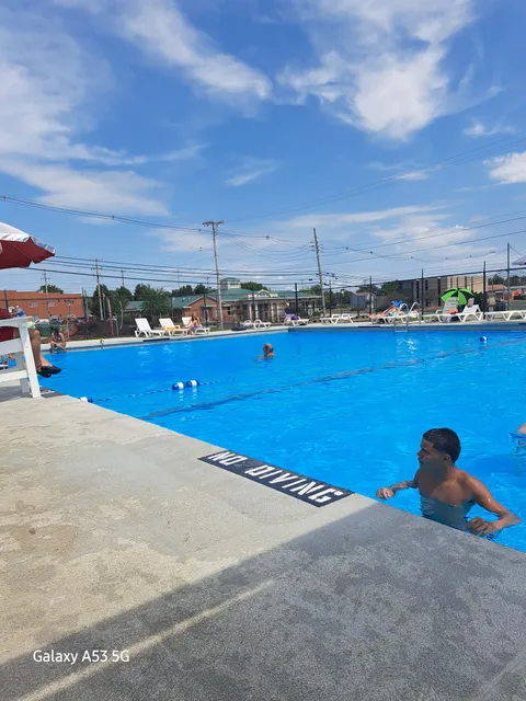 Mt Washington Public Pool