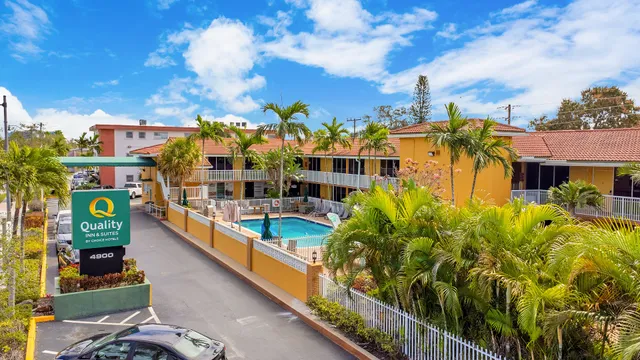 Quality Inn & Suites Airport Cruise Port Hollywood