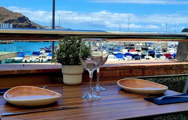 Portofino Atlantis Food & Cocktail Lounge