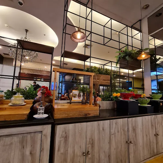 Cristal Cafe at Quest Darmo Surabaya