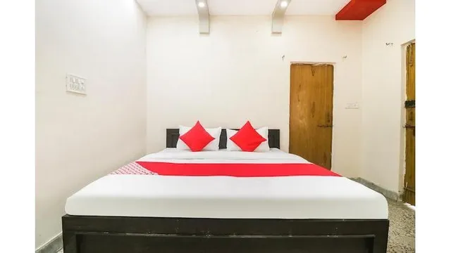 OYO Hotel Aditya Villa