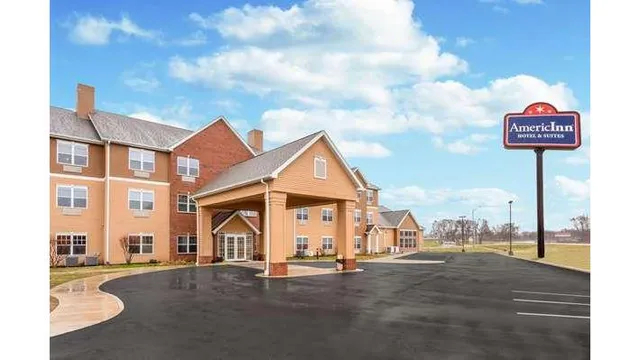 AmericInn by Wyndham Fulton Clinton