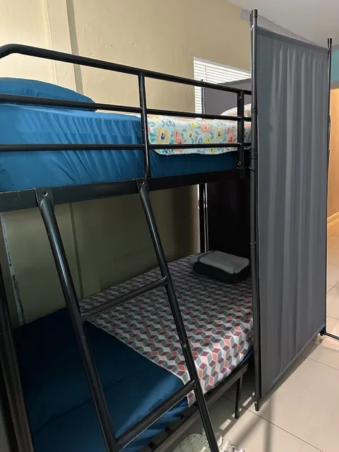 Miami Vibes Hostel - North Miami
