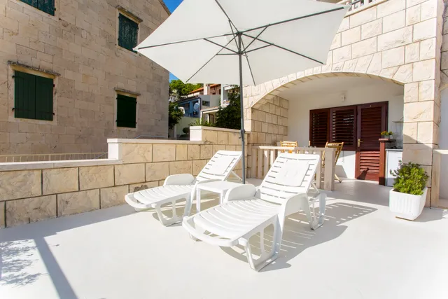 Villa Nada - sobe i apartmani