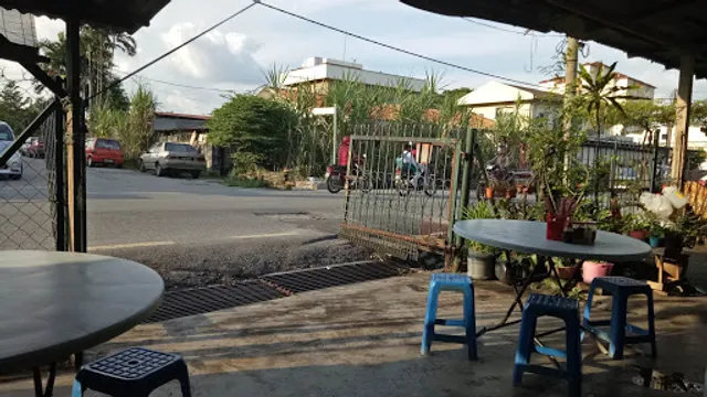 Bukit Serdang Food Store