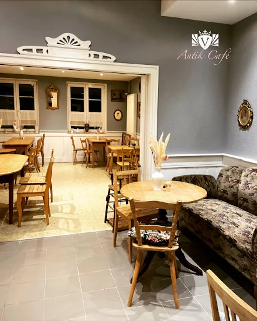 Antiquitäten Café Vöhringer