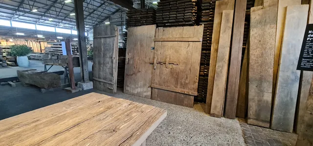 Frank Pouwer Historic Building materials