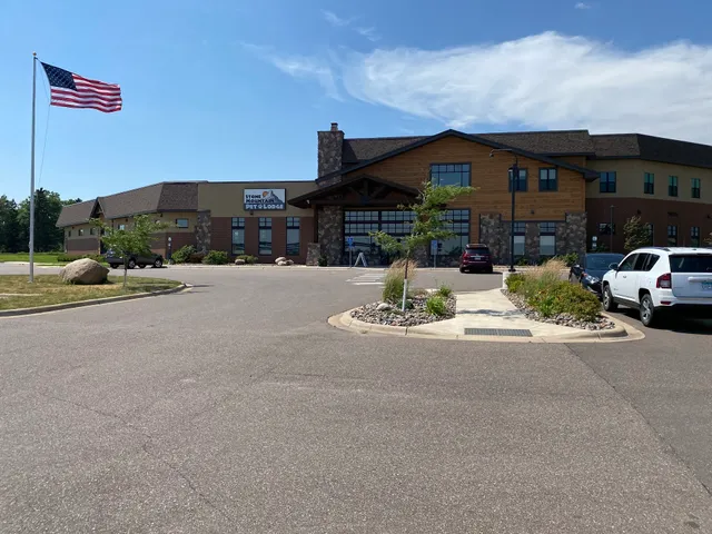 Stone Mountain Pet Lodge - Xenia