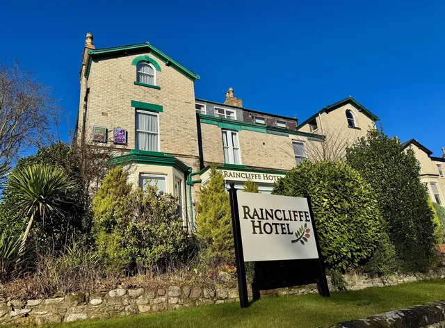 Raincliffe Hotel