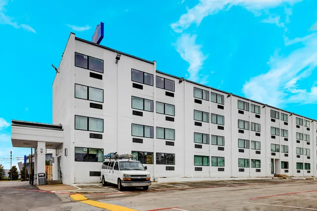 Motel 6 Arlington, TX – Entertainment District