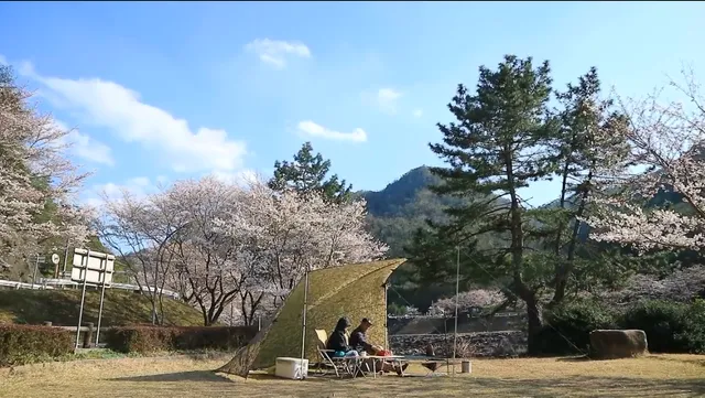 Kawashinjugaihiroba Camping Ground