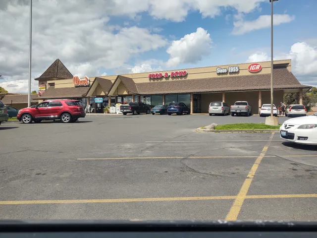 Wray's Marketfresh IGA Chalet