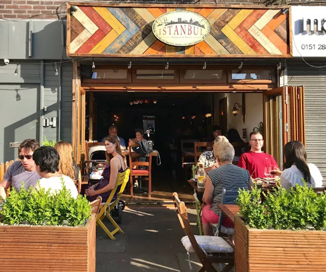 Luna Bar & Grill Woolton