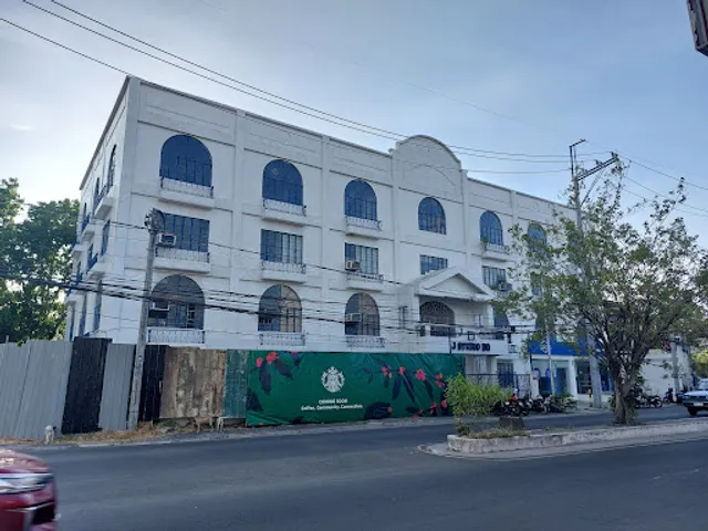 Starbucks BF Resort Las Piñas