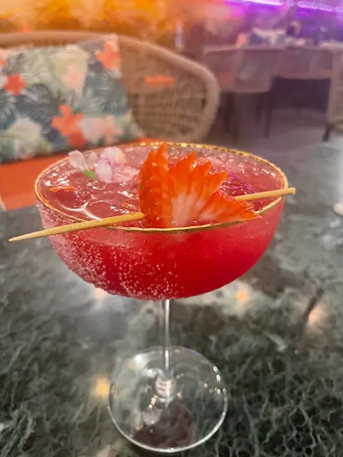 THE BEAR HOUSE CAFE & BAR