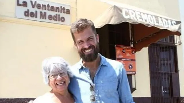 La Ventanita Del Medio