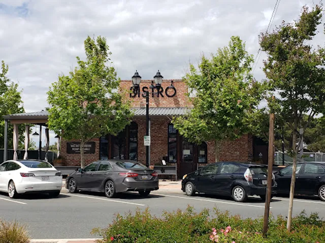 Bistro Punahele Tonnelier