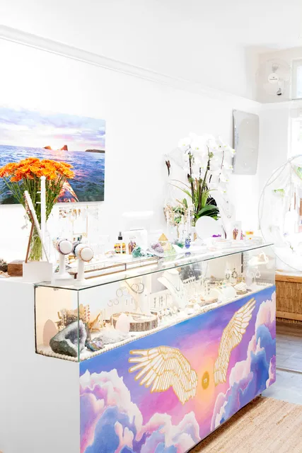 Experience Divine Vibes