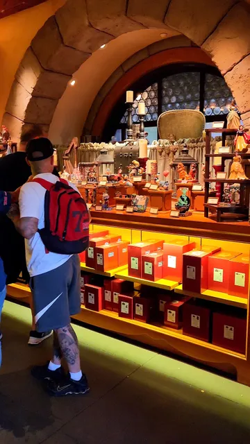 Bonjour! Village Gifts