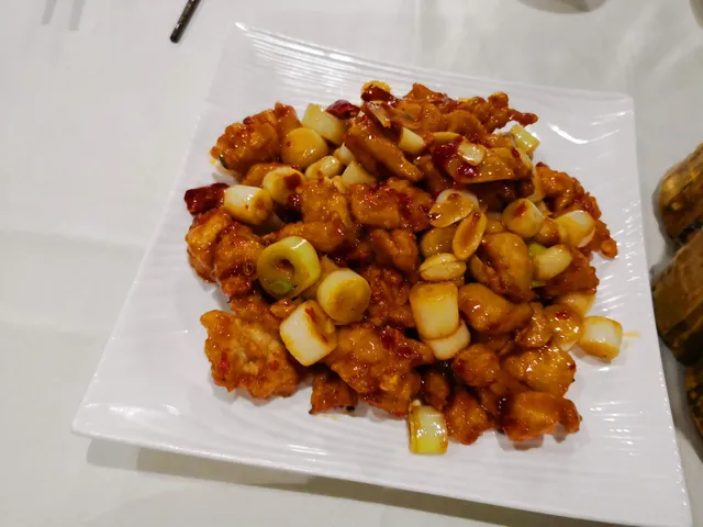 Zhaohepeng Restaurant