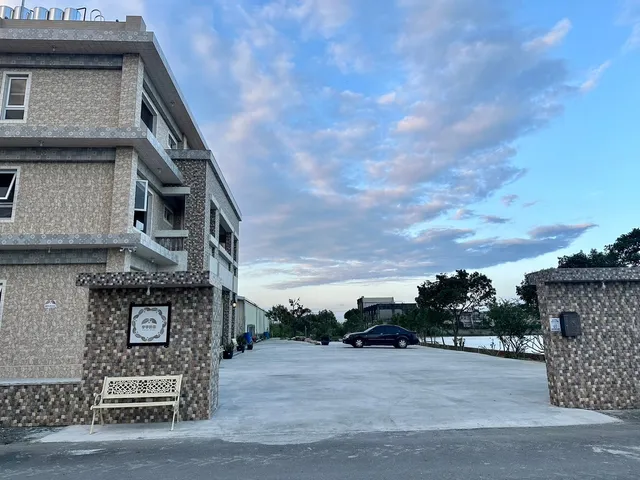 宇宇民宿｜宜蘭五結｜情侶住宿・好友聚會・場地租借・活動包場・小型會議