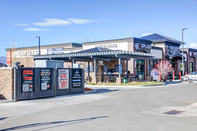 Splash Drinks & Treats