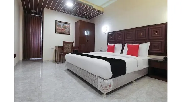 Capital O 60054 VSR Regency