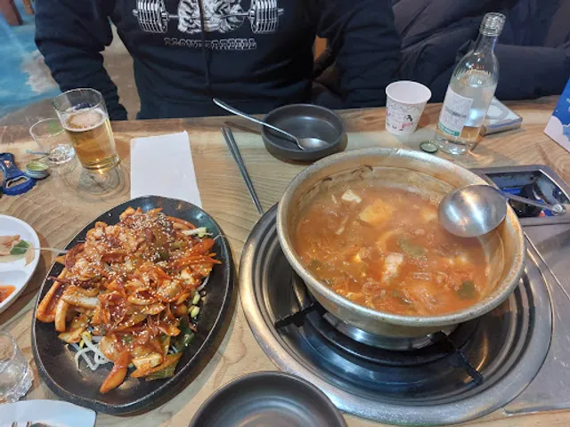 Janggun Pocha (장군포차)