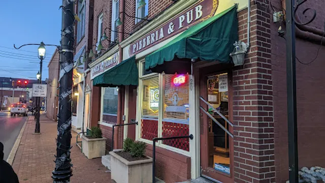 Uncle Jack's Pizzeria & Pub