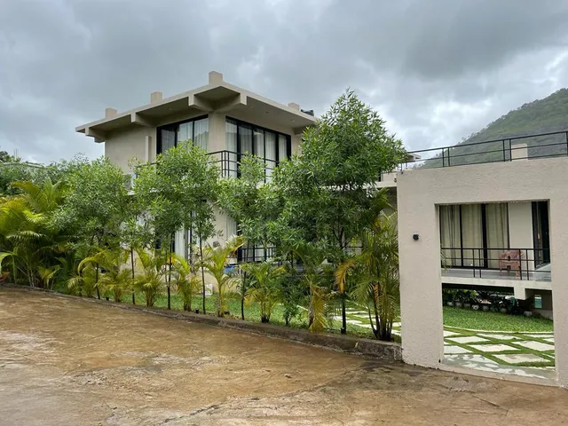 Amrapali villa