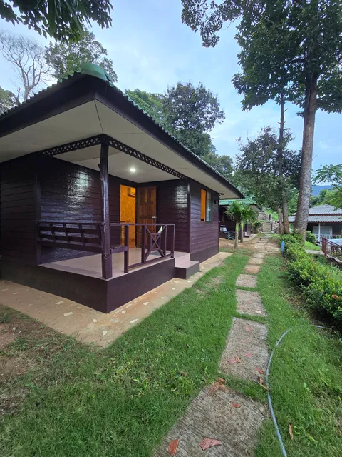 HILL HOUSE Bungalow & restaurant