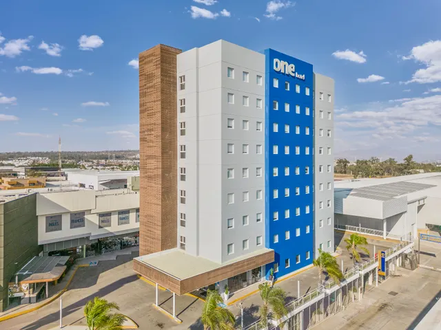 one Guadalajara Periférico Norte