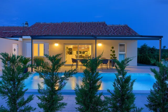 Holiday Home Elegant