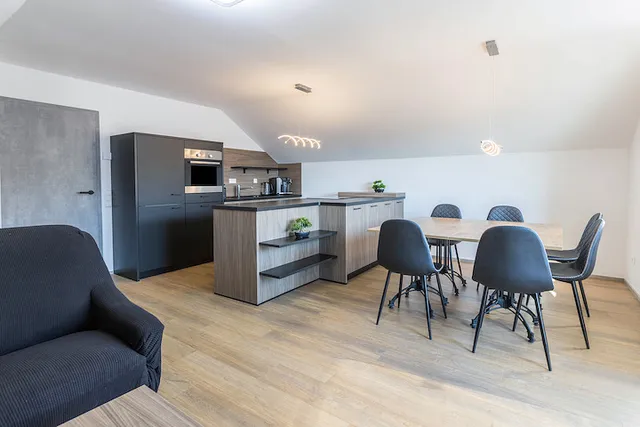 Ferienwohnung/ Monteurzimmer Zeichner