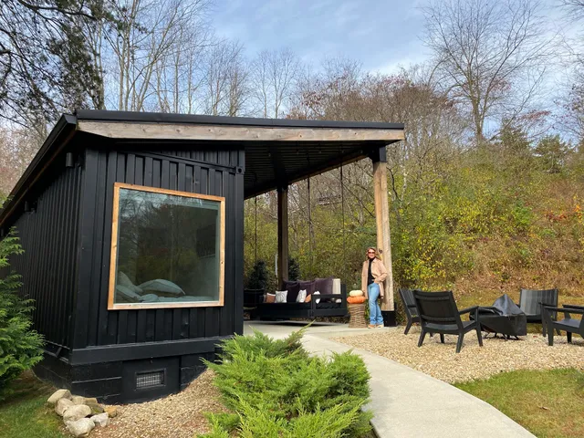 Creative Cabins - Lily Pad Container