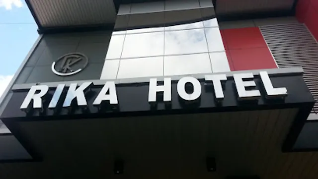 OYO Flagship 91245 Rika Hotel Makassar