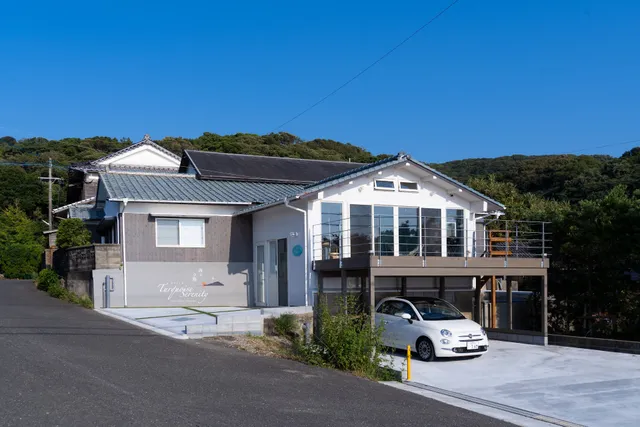 海と夕陽 Turquoise Serenity