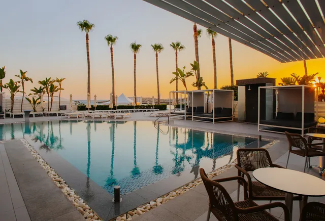 Tasia Maris Sands Hotel