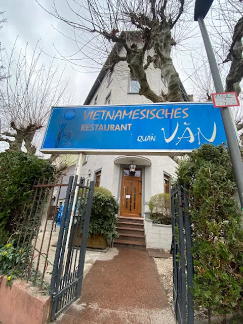 Quan Van Restaurant
