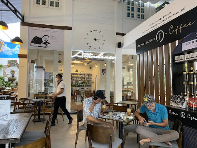 Trung Nguyên Coffee Legend