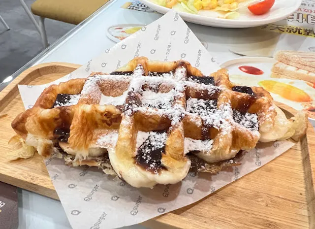 Q Burger 桃園莊一店(直營)