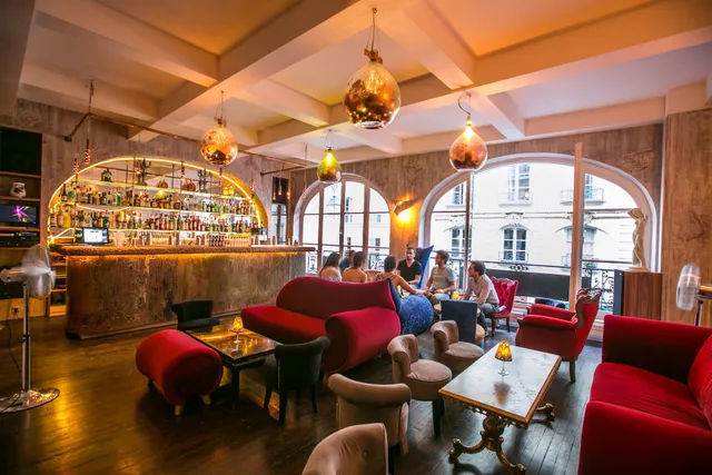 Le 153 Bar & Cocktails