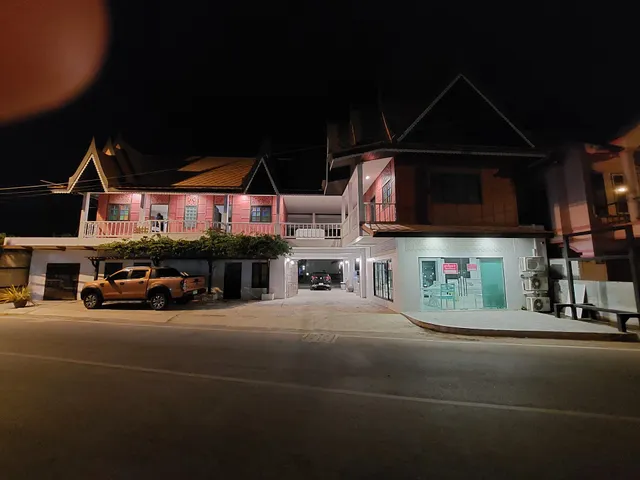 At sea haad chao samran