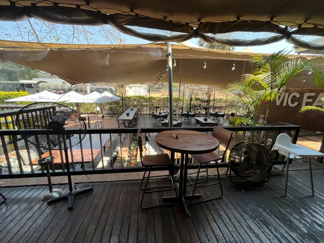 The Three Monkeys Restaurant & Bar, Victoria Falls