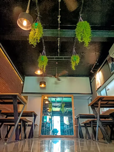 BARBECUE 13 RESTAURANT