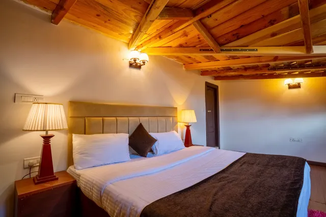 Nature Stay by THE LAKE HILL