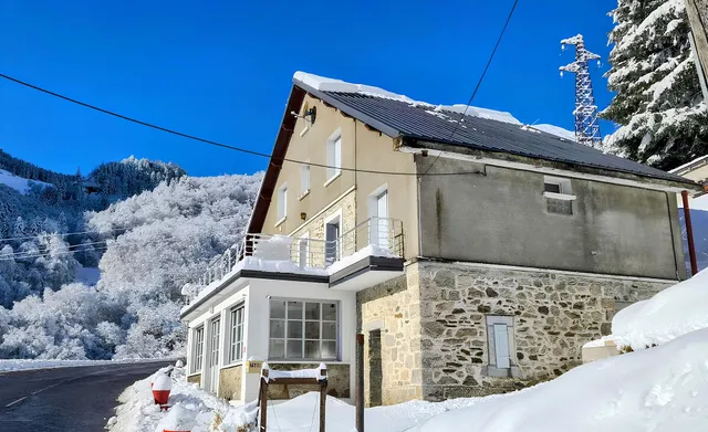 Maison Auseths - Gîte de Groupe - 14 personnes - 5 min des pistes